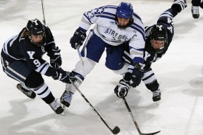 世界杯高清直播观看-穆古鲁扎防守艺术惊艳网坛，巴塞罗那新星未来可期